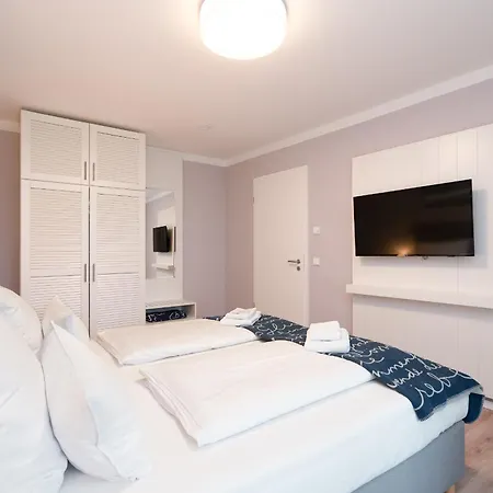 Godewindpark Deluxe-suite 1-03 Apartment
